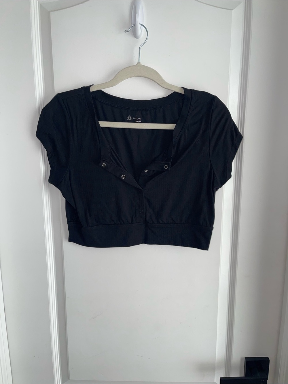 OFFLINE by Aerie Black Cropped Active Top Medium Athleisure Yoga Lounge